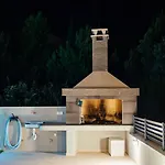 Seaphoria Luxury Modern * トロギール