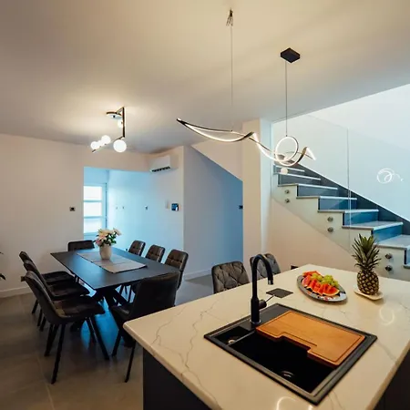 Seaphoria Luxury Modern * Трогир