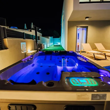 Seaphoria Luxury Modern Вилла *